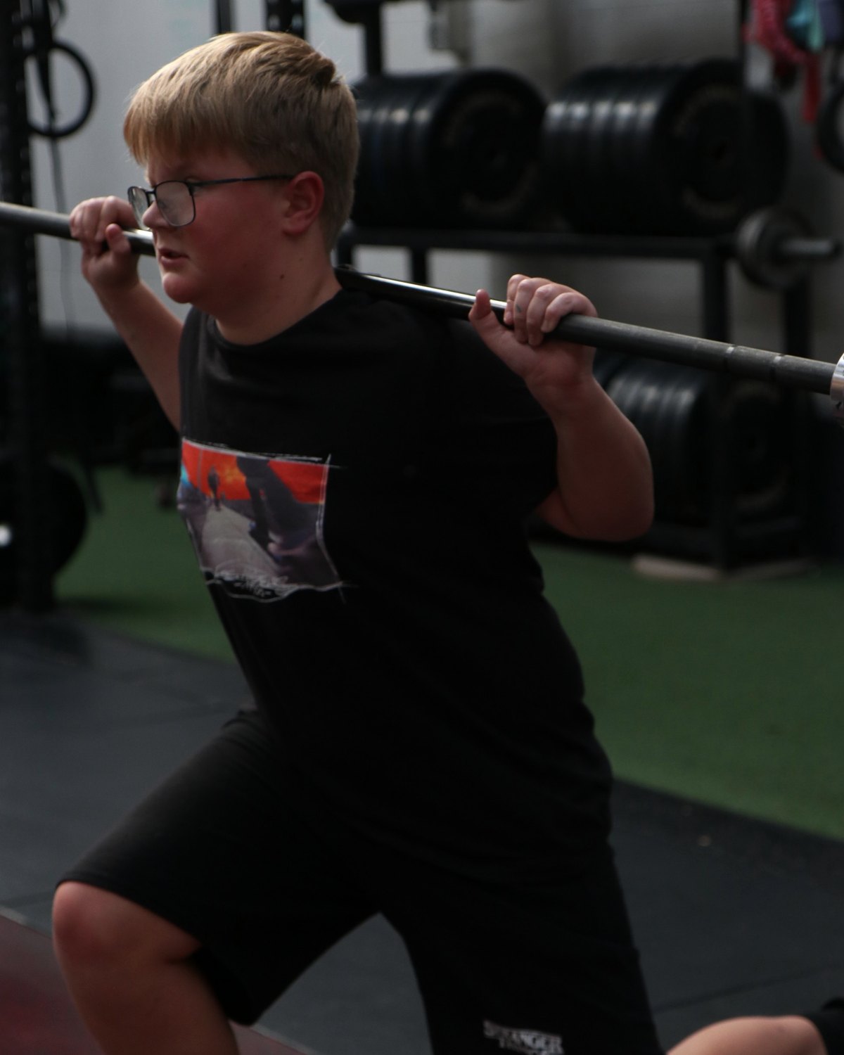 Jr.EP athlete doing a lunge